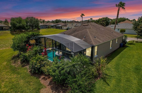 Haines City House | Magical 4Br/3ba gated home w/Pool & Spa near Tower Lake, Disney World, and Golf
