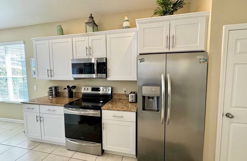 Windsor Palms House | MAGNIFICENT remodeled home in a gated community close to Walt Disney World!