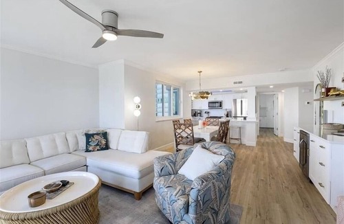 Park Shore Condo | Magnificent views of the Gulf & Clam pass!- WS0804