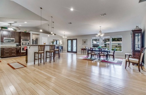 Pensacola House | Magnolia Breeze! Pet Friendly with Pool! 3 miles to Pensacola Beach!