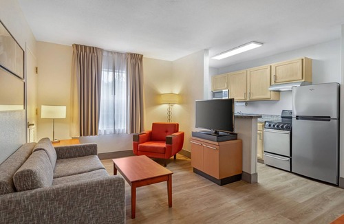 Temple Terrace Hotel | MainStay Suites Tampa Moffitt-USF