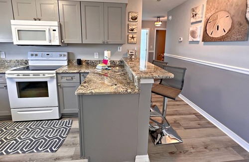 Fort Morgan Pines Condo | 🌊 Make waves with a Beach Getaway! Quality and Affordable!