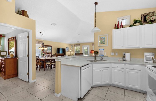 Miramar Beach House | Mara Lee Gulf side 4BR home! FREE 2 Chairs & 1 umbrella service Weekly discount!