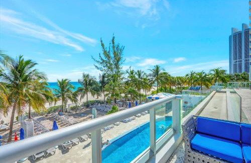 Sunny Isles Beach House | Marenas Resort Beachfront Condo with Direct Access