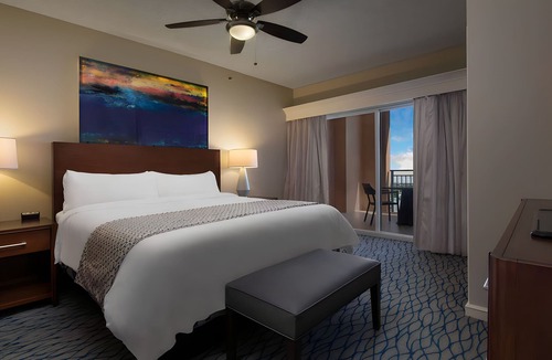 Central Beach Resort | Marriott's BeachPlace Towers -Many Dates Available- Highest reviewed listing!