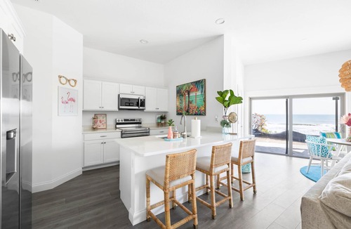 Melbourne Beach Condo | Melbourne Beachfront Oasis - Dune Sunrise Villa