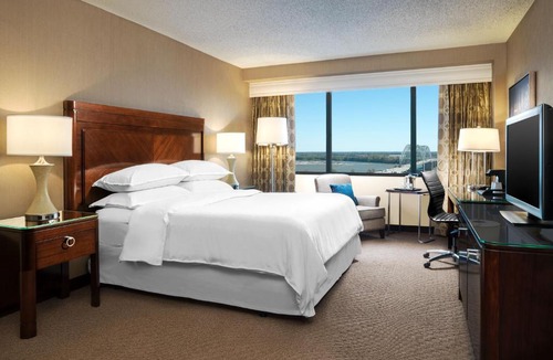 Pinch District Hotel | Memphis Riverline Hotel