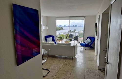 North Beach Apartment | Miami Beach Apartment 1B/1.5 Normandy Isle with a great view. Near beaches.