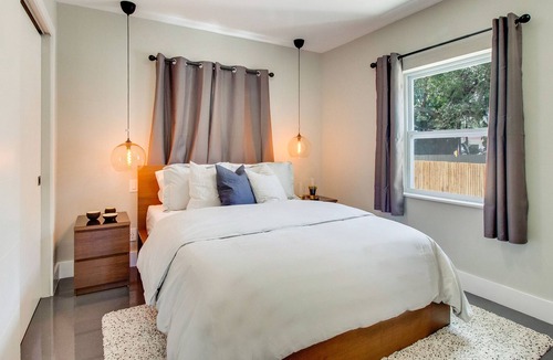 Little Haiti Villa | Miami Luxury⭐️ close to Beach/Airport/Wynwood/Design District & Free Gated Park.