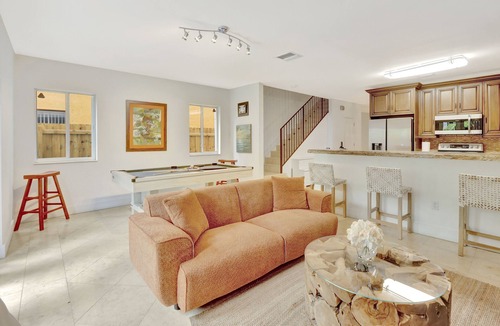 Southwest Coconut Grove House | Miami Toro: Private Pool, Pool Table, & Near Beach