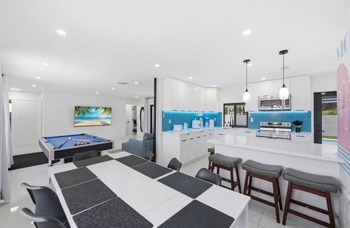 Miami Gardens House | Miami Vice. Vibe with Pool, Patio, BBQ, & Games.