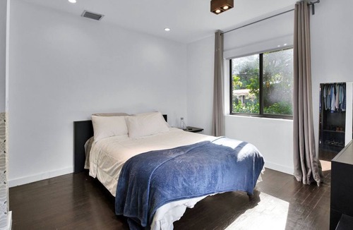 Biscayne Park House | Miami-Village of Biscayne Park-Mins to South Beach/Miami Beach