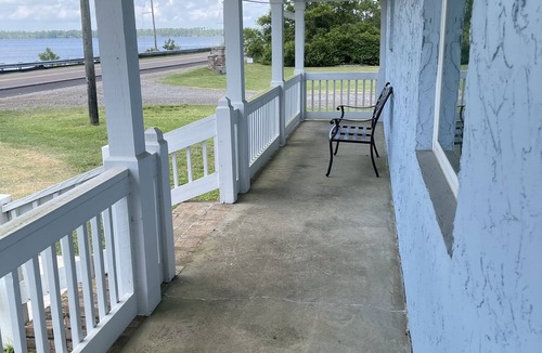 Florida Panhandle House | Mikes by the bay.Waterfront Blue Angels shows close. Pet friendly with deposit