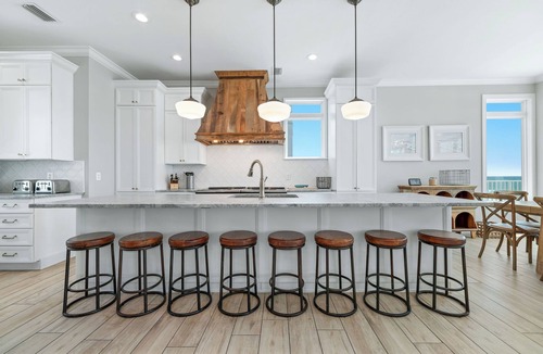 Gulf Shores House | Miltys Martini by GSVR | Luxurious Beachfront Retreat w/NEW Porches & Pool + FREE Activities/Golf