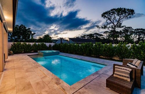 Naples Park House | Mimosa Manor 4-4 Luxury Home Near Vanderbilt Beach