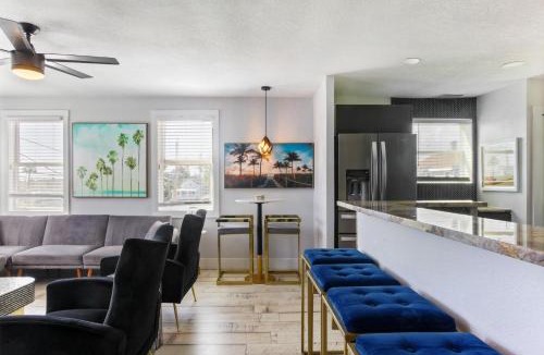 Smith's Memento House | Mini Boutique Hotel - THE ELLA by EVRH