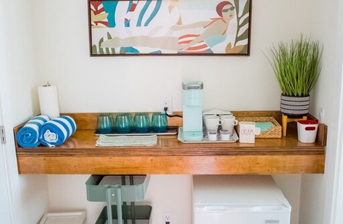 Sarasota Apartment | "Mini studio" steps away from Lido beach.