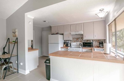 Mobile House | Mins to Museum, Parks, Downtown - Parkhill Place