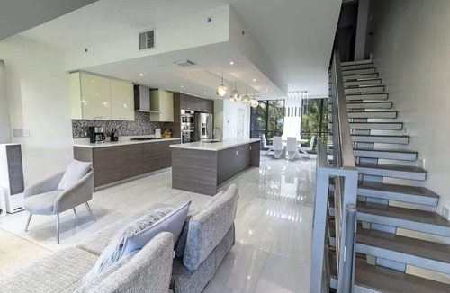 Bay Harbor Islands Condo | Minutes to the Beach 4BR Modern Luxury and Walk to Bal Harbour