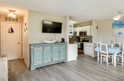 Emerald Waters Village Condo | Miramar Beach Vacation Rental: Walk to Beach!