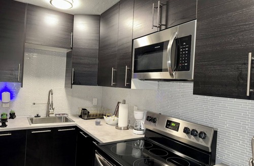 Middle River Terrace Cottage | Modern 1BR Retreat! Near Beach & Local Spots!