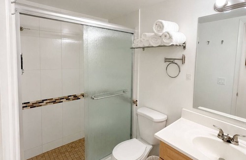 Tarpon River Apartment | Modern 2-Bedroom Apartment Near Las Olas and the Beach