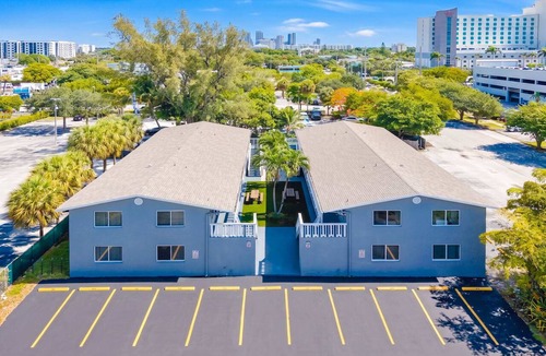 Poinciana Park Apartment | Modern 2BR Near Beach, Airport & Las Olas