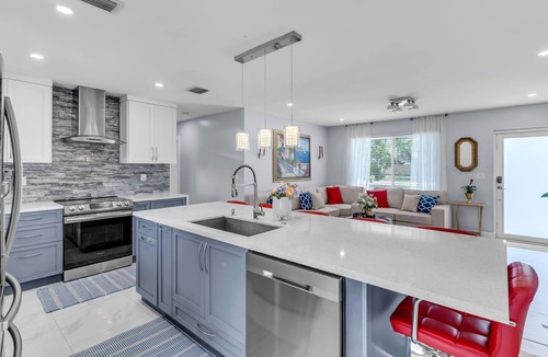 Richmond Heights House | Modern 4 BD/3 BR Full Home - Zoo, Florida Keys, Airport & Beach Nearby