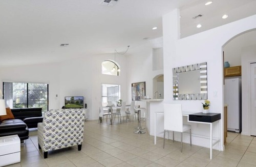 Davenport House | Modern 4 Bedroom Home - Private Pool!