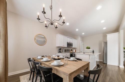 Cullman House | Modern 4BR Home with Game Room and Fire Pit - Near Downtown Cullman