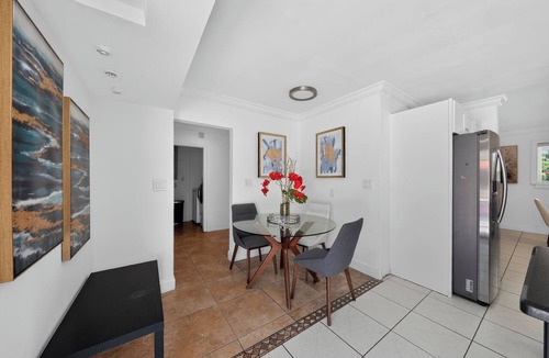 Westchester House | Modern 4BR- Stunning Pool- Parking- Backyard-
