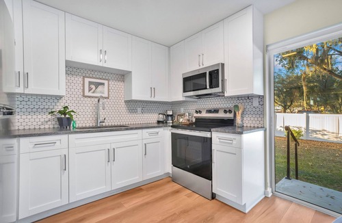 Lakeland Apartment | Modern Comfort Belmar Lofts Apartment C Lk Hollingsworth 2 King Suites