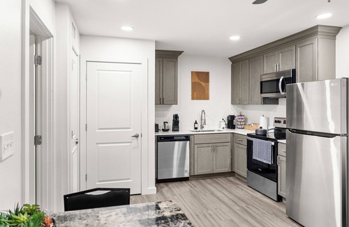 Shenandoah Apartment | Modern & Cozy 1 Bedroom Apartment in Baton Rouge