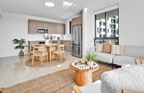 East Little Havana Apartment | Modern & Cozy 2BD Condo w/ Pool & Top Amenities