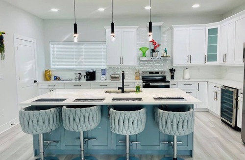 Tampa House | Modern Downtown Townhouse, Sleep 8, Games, Garage