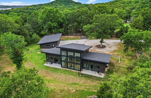 Garfield House | Modern Lakefront home with gentle walk to lake, flat yard. Beautiful views.