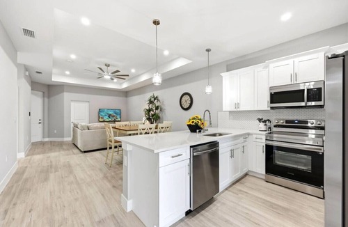 Westminister House | Modern Lehigh Retreat | Stylish 3BR Sleeps 6