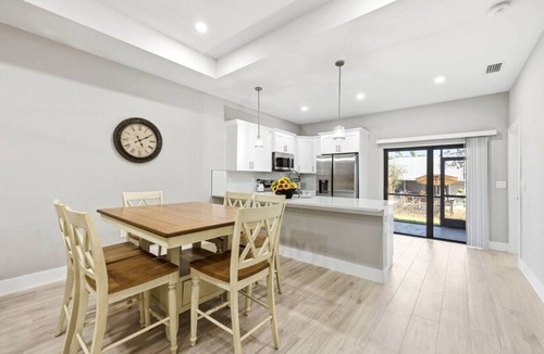 Westminister House | Modern Lehigh Retreat | Stylish 3BR Sleeps 6