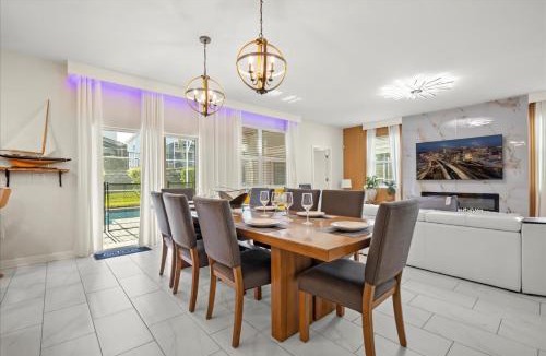 Davenport Villa | Modern Luxury at Disney’s Doorstep- Stunning 6BR 6BA Villa at Champions Gate Resort
