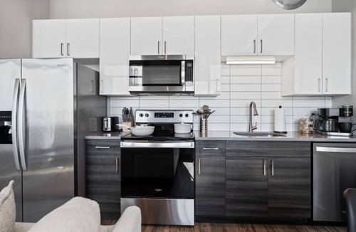 St. Petersburg Apartment | Modern Nest Near Central Ave