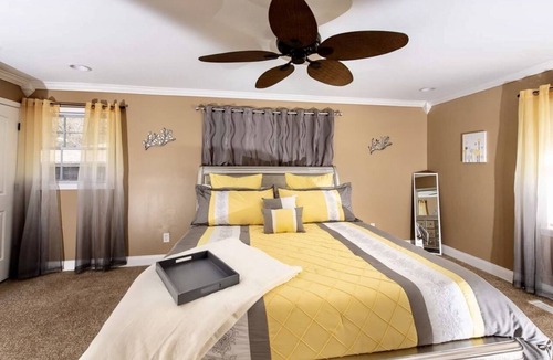 Crestline Heights House | Modern Ranch - Minutes From Downtown!