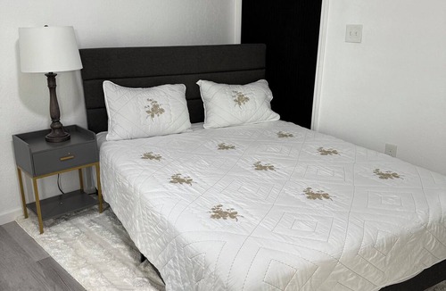 Callaway Apartment | Modern room with separate patio/for two persons