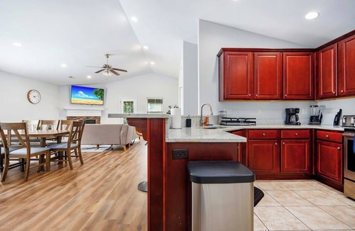 Madison House | Modern Single Story Home