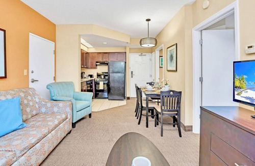 Florida Central Atlantic Coast Apartment | Modern unit with pool close to Universal Studios