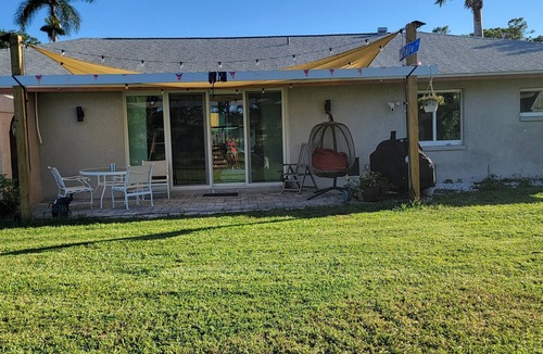 Villas House | Modern&Updated 3BR/2BA Home in heart of SWFL!