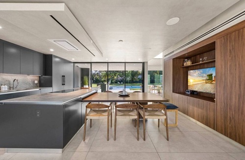 Pinecrest House | Modern Villa w Pool + Spacious Outdoor Living