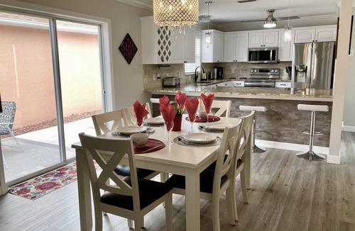 The Villages House | Modernized/Beautiful Villa, The Villages, FL - 3 min walk to pool, sports & golf