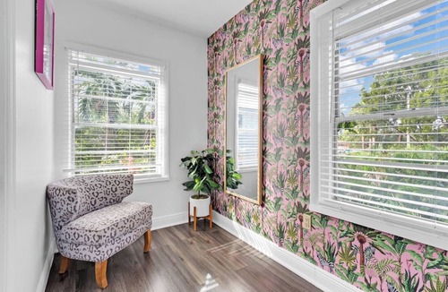 East Little Havana Villa | Mr Purple House | Pool+Hot Tub | Little Havana