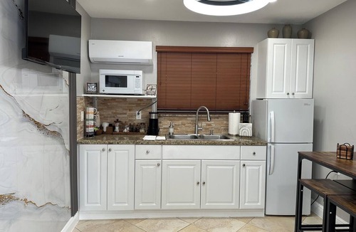Pembroke Pines Apartment | My Dream, near Hard Rock Stadium and the beaches.