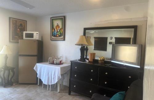 Palmetto Bay Apartment | My Help Comes from The Lord Miami